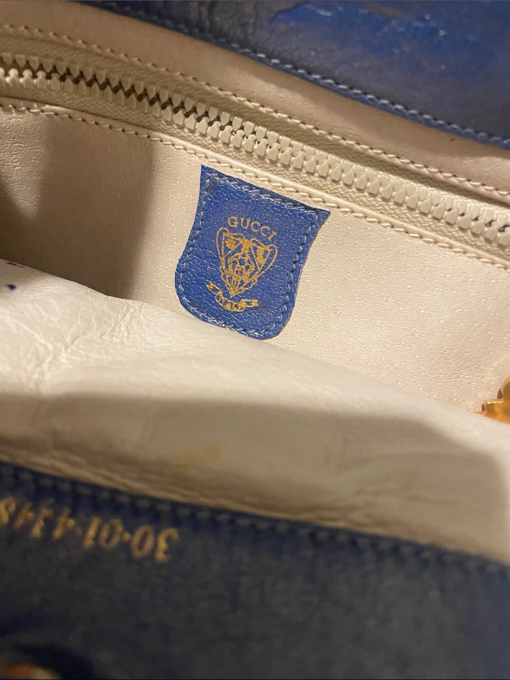 Vintage GUCCI purse - Picture 9 of 15